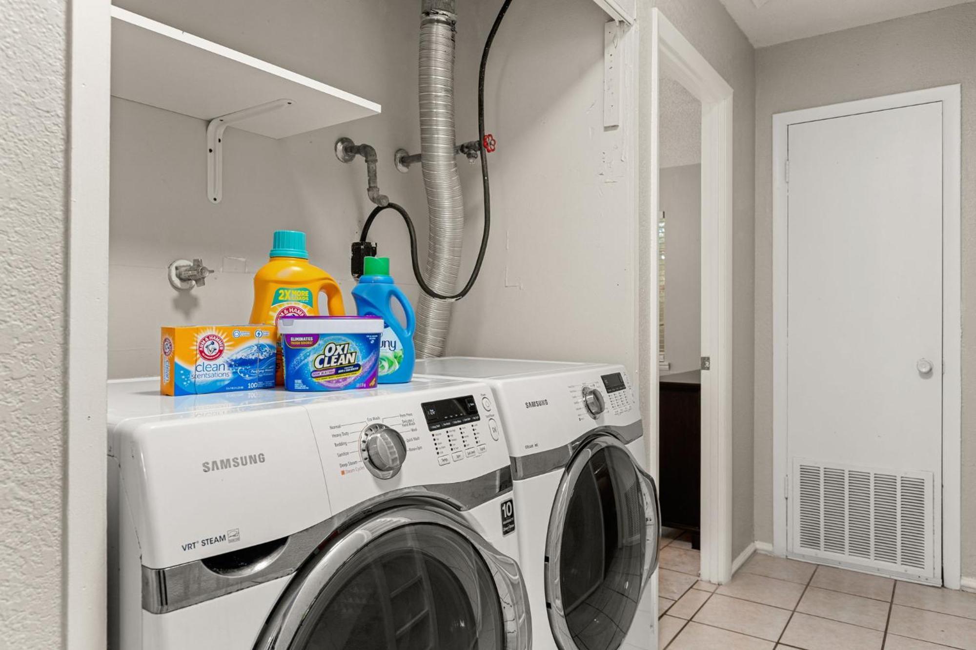 Cozy 3 Bedroom With Hot Tub 2 Min Away From Lackland Casa vacanze *