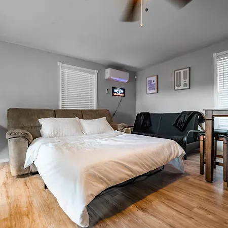 Cozy 3 Bedroom With Hot Tub 2 Min Away From Lackland San Antonio Extérieur photo