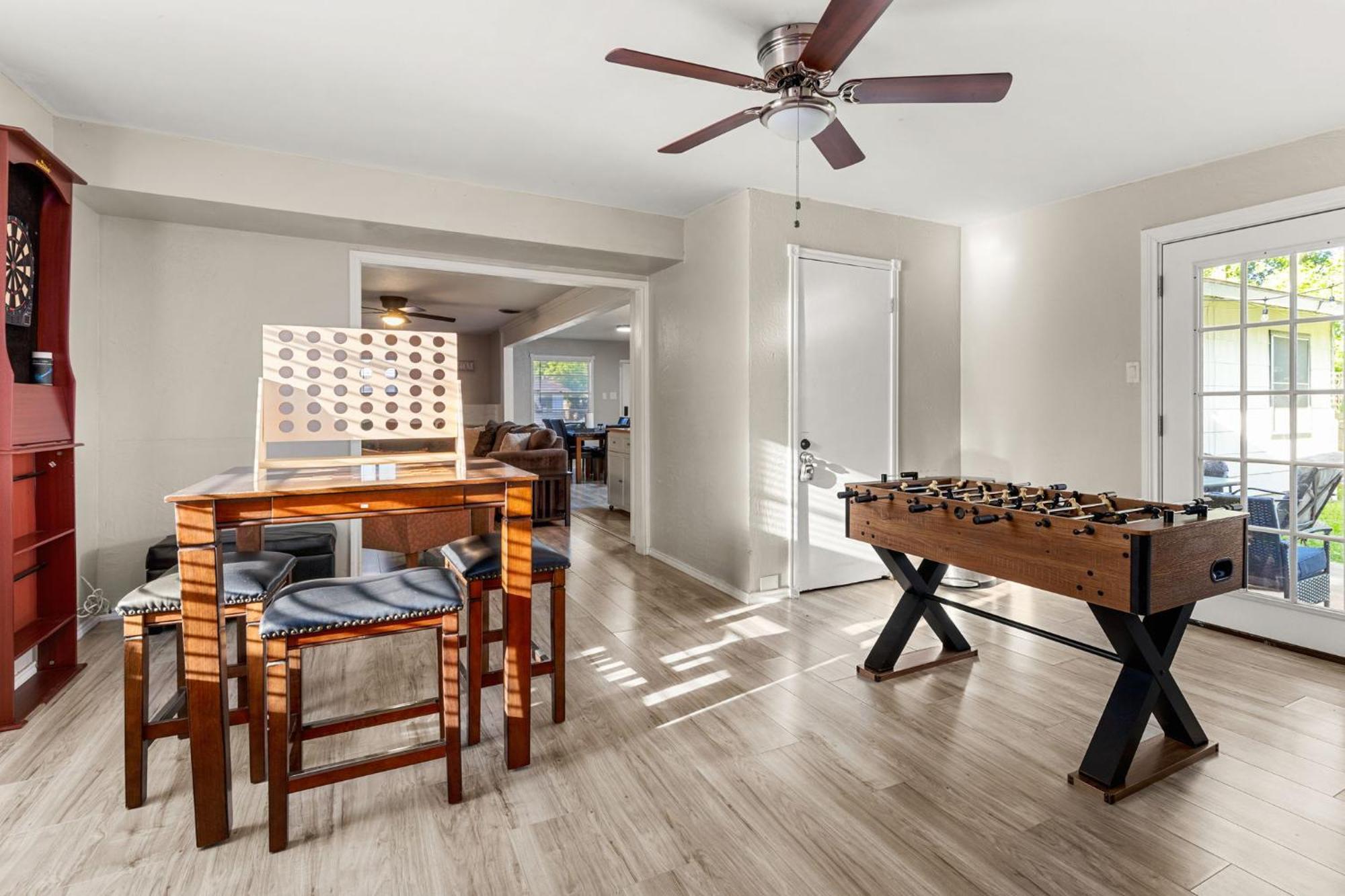 Cozy 3 Bedroom With Hot Tub 2 Min Away From Lackland *